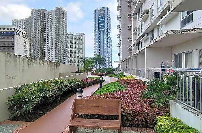 12th-floor 1br At Avida Tower 1, It Park Cebu. Hotel Cebu