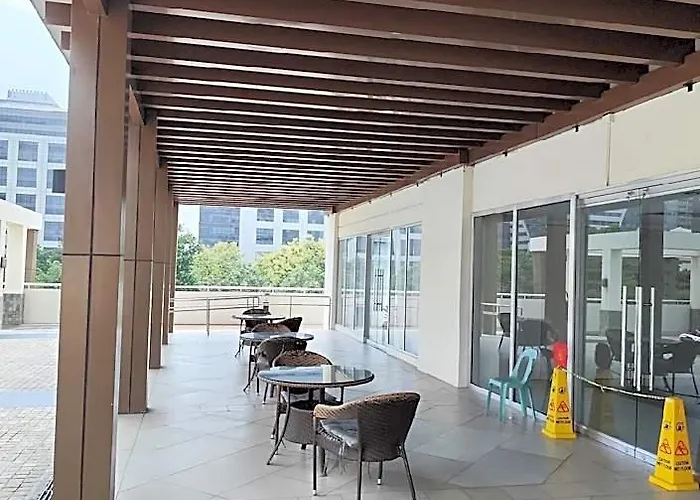 12th-floor 1br At Avida Tower 1, It Park Cebu. Hotel 3*