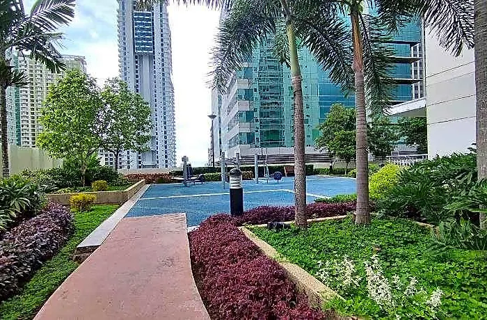 12th-floor 1br At Avida Tower 1, It Park Cebu. Hotel